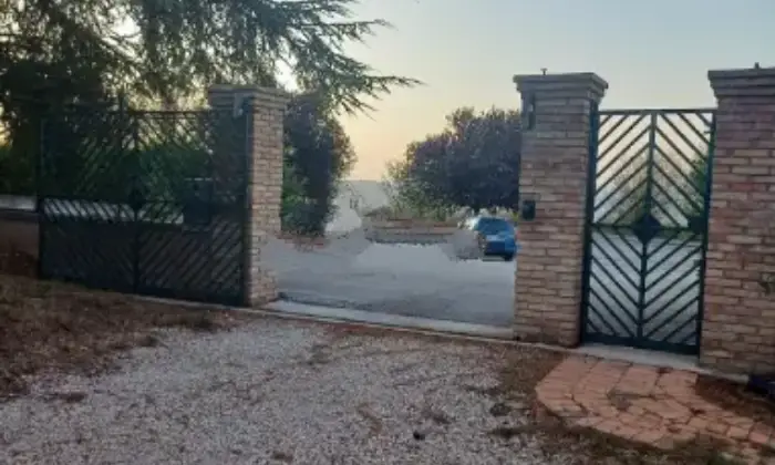 Rexer-Campobasso-Villa-in-vendita-in-Agostino-de-Pretis-Terrazzo