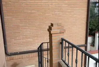 Rexer-Giulianova-Vendesi-studio-con-spazio-esterno-ad-uso-esclusivo-Altro