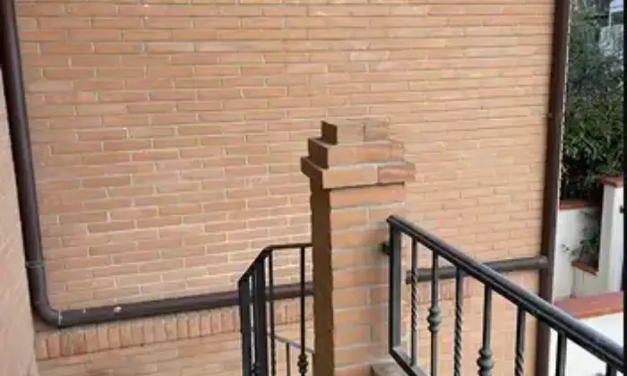 Rexer-Giulianova-Vendesi-studio-con-spazio-esterno-ad-uso-esclusivo-Altro