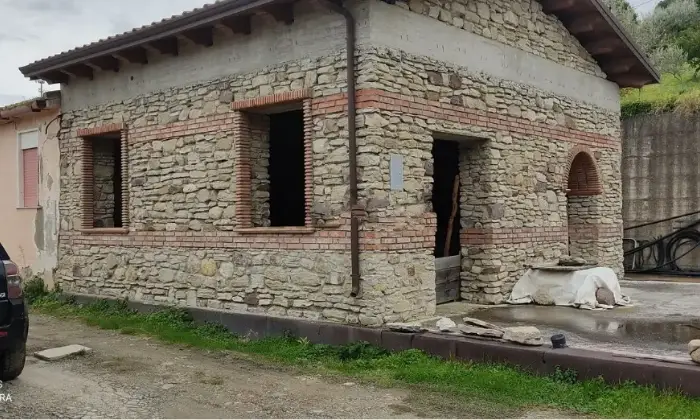 Rexer-Patti-Patti-rustico-di-mq-in-costruzione-Giardino