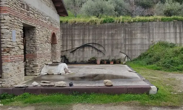 Rexer-Patti-Patti-rustico-di-mq-in-costruzione-Giardino