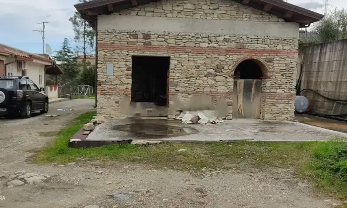 Rexer-Patti-Patti-rustico-di-mq-in-costruzione-Giardino