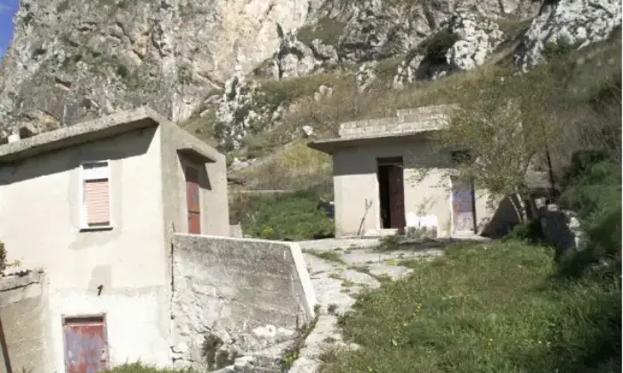 Rexer-Caltavuturo-Propriet-rustica-in-vendita-in-via-Terravecchia-a-Caltavuturo-Terrazzo