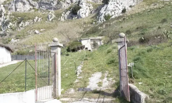 Rexer-Caltavuturo-Propriet-rustica-in-vendita-in-via-Terravecchia-a-Caltavuturo-Terrazzo