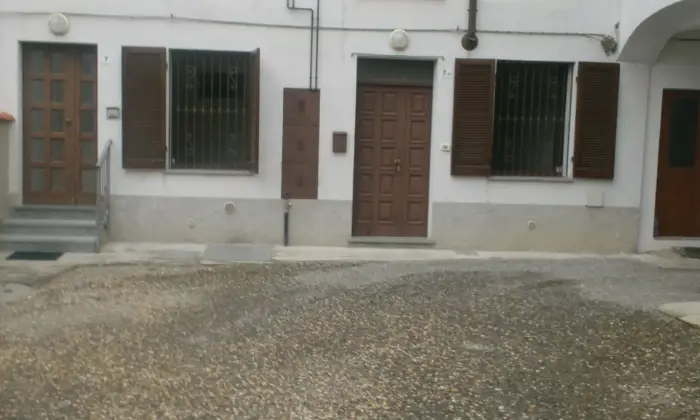 Rexer-Pizzale-TERRATETTO-IN-VENDITA-CENTRO-PAESE-A-PIZZALE-PV-Garage