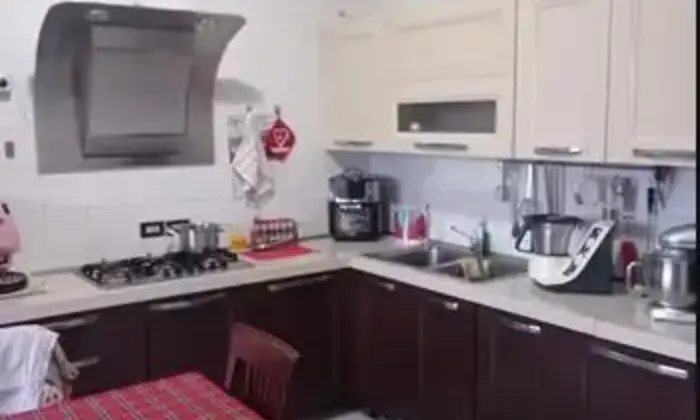 Rexer-Melito-di-Napoli-Quadrilocale-in-vendita-in-via-Roma-a-Melito-di-Napoli-Cucina
