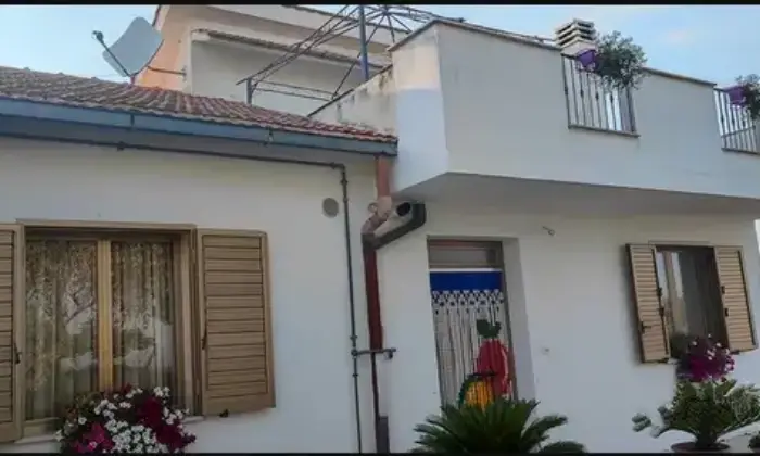 Rexer-Monteodorisio-Casa-singola-in-Strada-Comunale-Vallita-a-Monteodorisio-Terrazzo