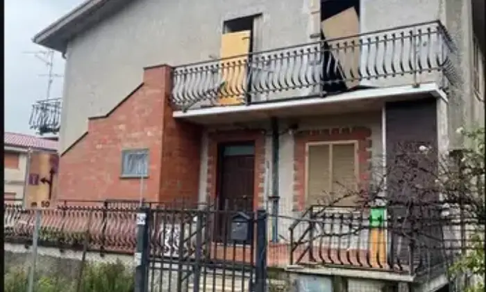 Rexer-Roiate-Palazzina-in-vendita-in-via-S-Benedetto-a-Roiate-Terrazzo