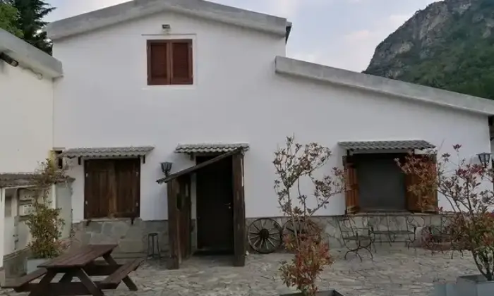 Rexer-Entracque-Compelesso-immobiliare-in-vendita-a-ENTRACQUE-CN-Terrazzo