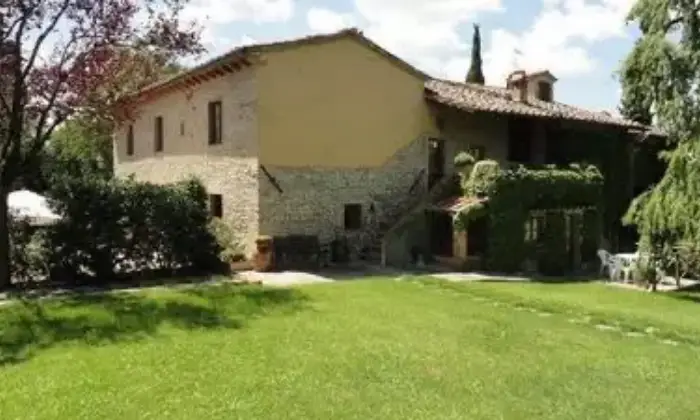 Rexer-Montespertoli-Porzione-di-colonica-in-splendido-contesto-Giardino