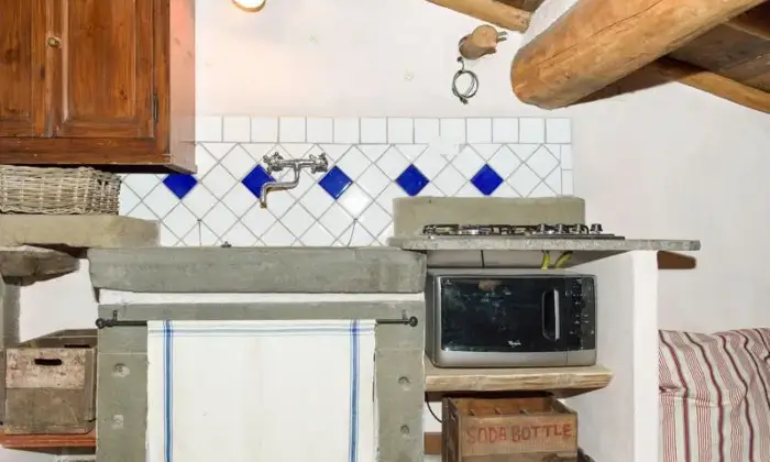 Rexer-PESCIA-ANTICO-MULINO-RISTRUTTURATO-con-ruscello-attiguo-Vellano-PT-Altro