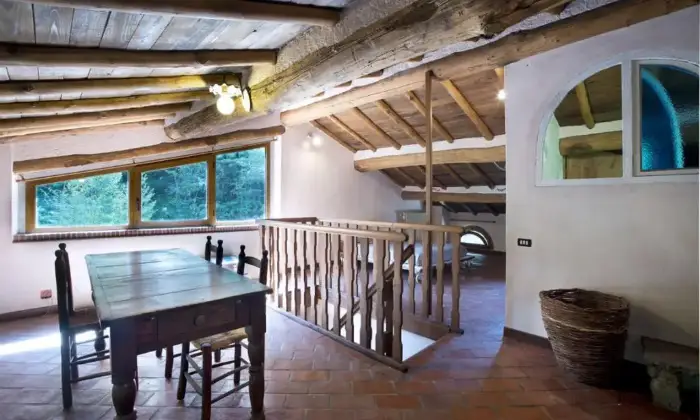Rexer-Pescia-ANTICO-MULINO-RISTRUTTURATO-con-ruscello-vicino-Altro