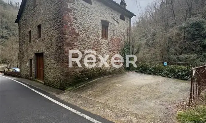 Rexer-PESCIA-ANTICO-MULINO-RISTRUTTURATO-con-ruscello-attiguo-Vellano-PT-Altro