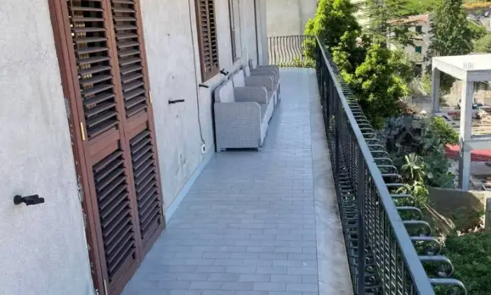 Rexer-Gallodoro-Quadrilocale-viale-Europa-Gallodoro-Terrazzo