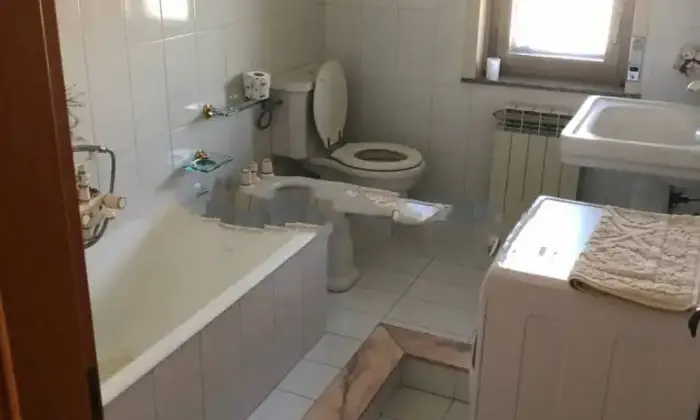 Rexer-Gallodoro-Quadrilocale-viale-Europa-Gallodoro-Bagno