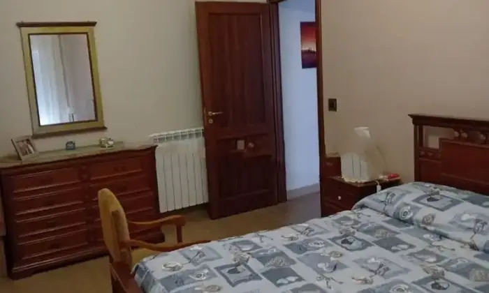 Rexer-Catania-Trilocale-via-Regina-Bianca-Picanello-Catania-CameraDaLetto