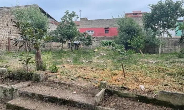 Rexer-TrentolaDucenta-Villa-bifamiliare-via-De-Simone-Giardino