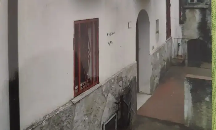 Rexer-Castelpetroso-Castelpetroso-IS-vendesi-casa-indipendente-su-lati-Altro