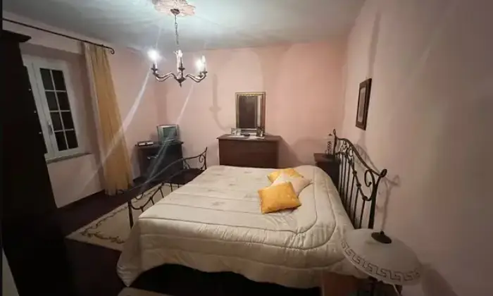 Rexer-Vernio-Villa-indipendente-in-vendita-in-Localit-Luciana-a-Vernio-CameraDaLetto