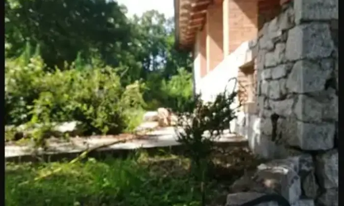 Rexer-Sassinoro-Vendesi-villa-in-pietra-antica-Terrazzo