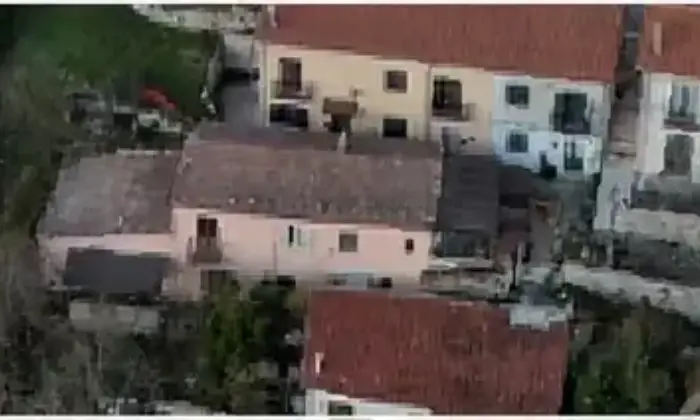 Rexer-SantAngelo-dei-Lombardi-Villetta-indipendente-Terrazzo
