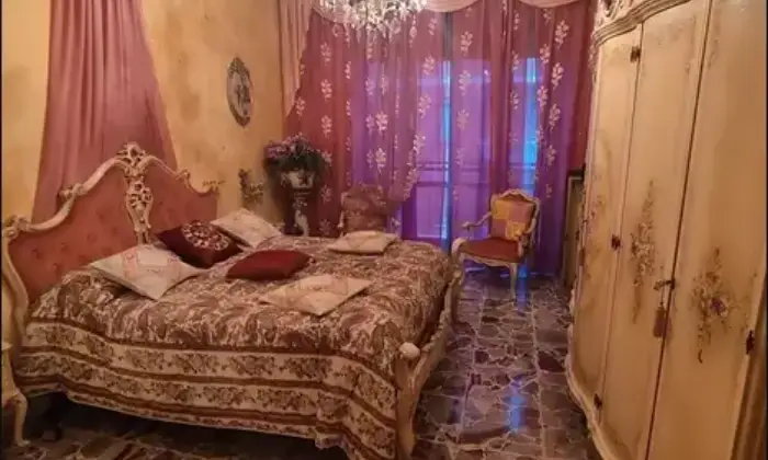 Rexer-Nichelino-Luminoso-appartamento-Nichelino-tre-locali-mq-CameraDaLetto