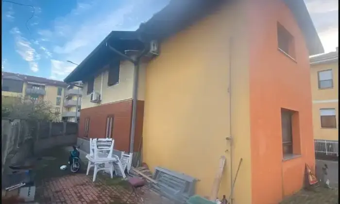 Rexer-Trecate-Villa-indipendente-in-via-Madonna-delle-Grazie-a-Trecate-Terrazzo