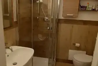 Rexer-Sassari-Bilocale-in-vendita-in-via-Carlo-Ruggiu-Bagno
