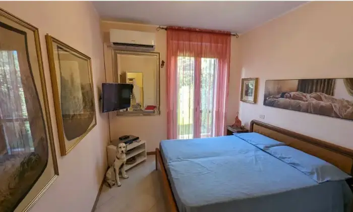 Rexer-Massa-Trilocale-in-vendita-in-via-Enrico-Mattei-a-Massa-CameraDaLetto