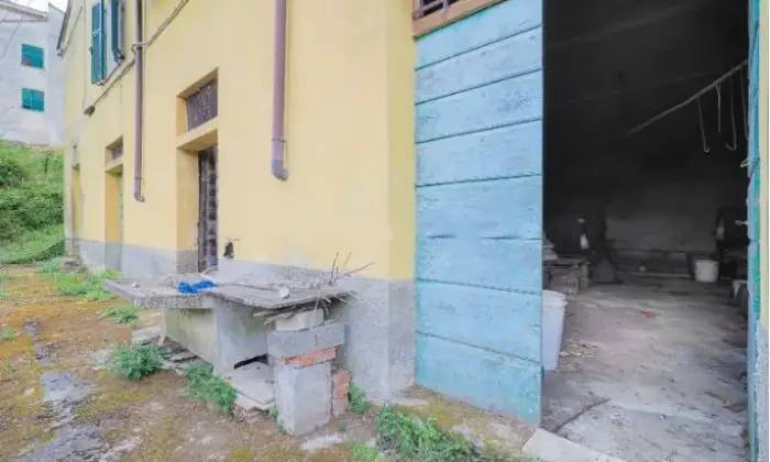 Rexer-Fosdinovo-Casa-di-paese-in-vendita-in-via-del-Corso-Marciaso-Altro