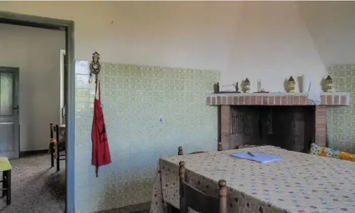Rexer-Fosdinovo-Casa-di-paese-in-vendita-in-via-del-Corso-Marciaso-CUCINA