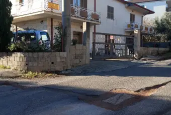 Rexer-Cosenza-Vendesi-villa-a-Cosenza-Terrazzo