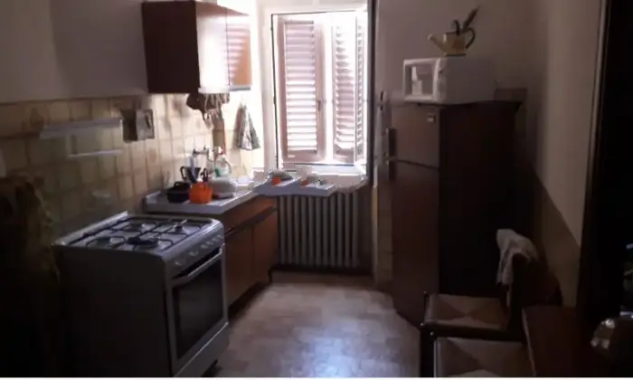 Rexer-Arcevia-Casa-di-paese-in-vendita-in-corso-Giuseppe-Garibaldi-Cucina