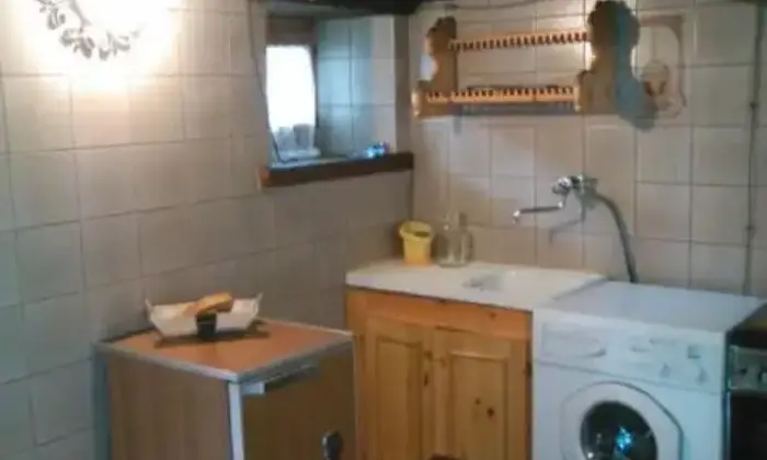Rexer-Albareto-Rustico-in-Vendita-in-localita-buzzo-Cucina