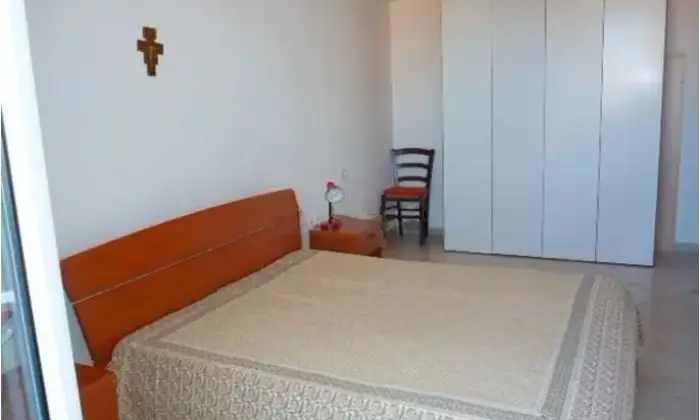 Rexer-Valledoria-Trilocale-in-vendita-in-via-Firenze-a-Valledoria-CameraDaLetto
