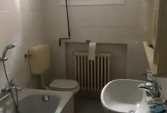 Rexer-Colorina-Vendesi-casetta-indipendente-su-piani-e-garage-COLORINA-SO-Bagno
