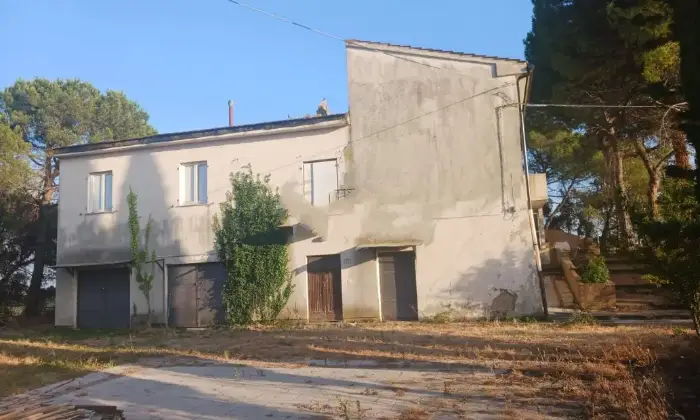 Rexer-Castelfiorentino-Casalecascina-in-vendita-in-via-O-Bacci-Castelfiorentino-Giardino