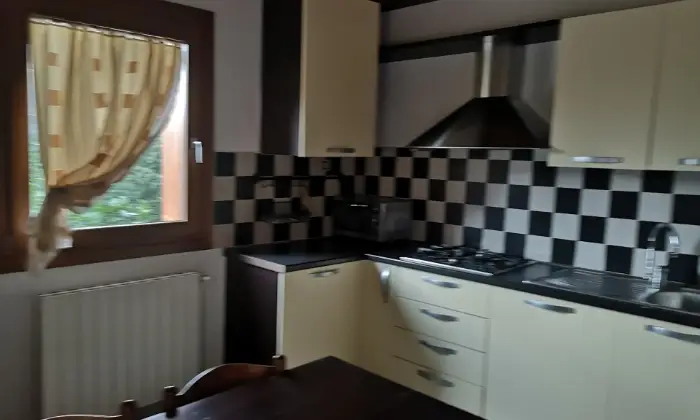 Rexer-Capo-di-Ponte-CASA-VACANZE-LE-RIVE-NEL-BOSCO-Cucina
