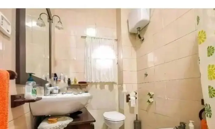 Rexer-Capua-Appartamento-in-vendita-in-via-Roma-a-Capua-Bagno