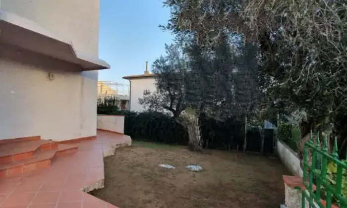 Rexer-Piombino-Villa-in-vendita-a-Piombino-LI-Giardino
