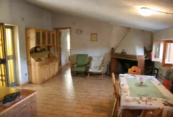 Rexer-Spezzano-della-Sila-Vendesi-camigliatello-silano-casa-indipendente-arredata-Altro