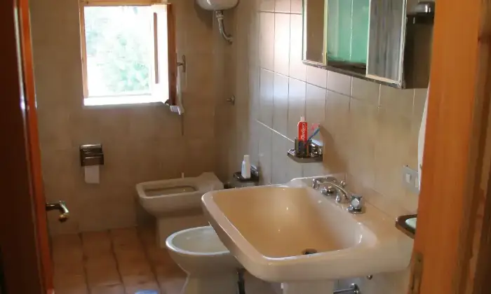 Rexer-Spezzano-della-Sila-Vendesi-camigliatello-silano-casa-indipendente-arredata-Altro