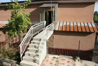 Rexer-Spezzano-della-Sila-Vendesi-camigliatello-silano-casa-indipendente-arredata-Terrazzo