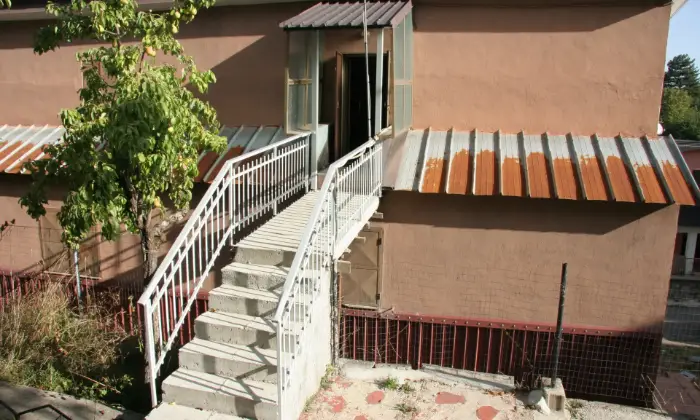 Rexer-Spezzano-della-Sila-Vendesi-camigliatello-silano-casa-indipendente-arredata-Terrazzo