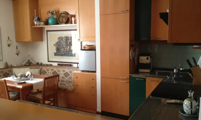 Rexer-Anzio-ANZIO-VENDESI-APPARTAMENTO-PIANO-IV-ATTICO-Cucina