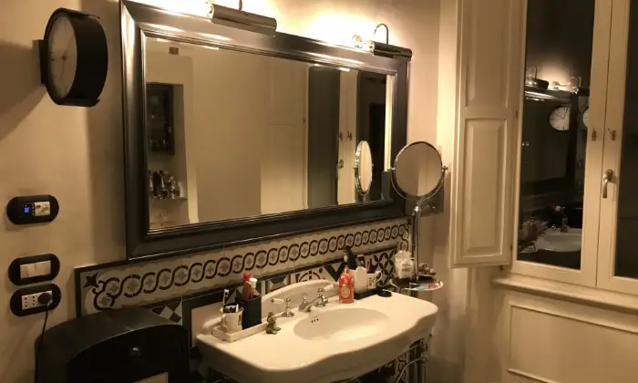 Rexer-Pesaro-Pesaro-porzione-di-villa-storica-in-vendita-Bagno