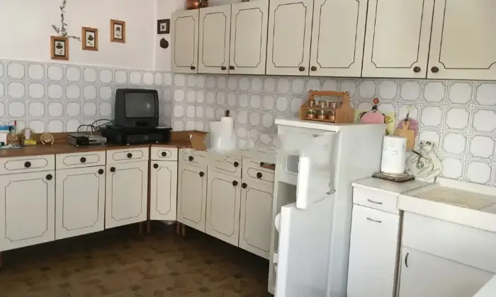 Rexer-Pratovecchio-Stia-Monolocale-in-vendita-in-via-Garibaldi-Pratovecchio-Cucina