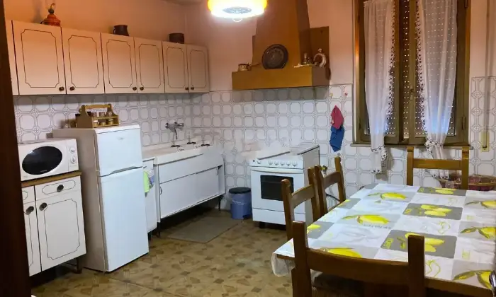 Rexer-Pratovecchio-Stia-Monolocale-in-vendita-in-via-Garibaldi-Pratovecchio-Cucina