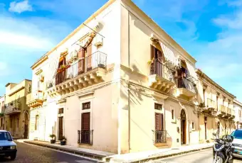 Rexer-Noto-Edificio-in-vendita-in-via-Gianluca-Barbieri-Noto-ALTRO