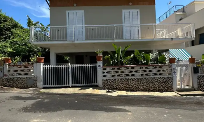 Rexer-Noto-Villa-in-vendita-al-mare-a-lido-di-Noto-Terrazzo